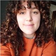 Maestra con experiencia y conocimiento en metodologías activas